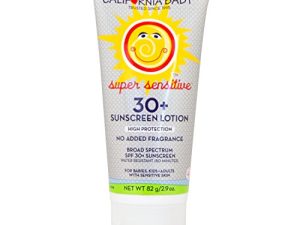 California Baby Super Sensitive Broad-Spectrum SPF 30+ واقي من الشمس | بدون فرانجرانس - نباتي 100٪ (معتمد من وزارة الزراعة الأمريكية) | صديق للحساسية | خالية من البنزين | واقي من الشمس للرضع والأطفال والكبار للبشرة الجافة والحساسة | 82 جم / 2.9 أونصة.