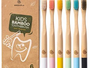 GREENZLA Kids Bamboo Toothbrushes (6 عبوات) | فرشاة أسنان بشعيرات ناعمة خالية من مادة BPA | مجموعة فرشاة أسنان من الخيزران الطبيعي صديقة للبيئة | فرشاة أسنان خشبية قابلة للتحلل الحيوي وسماد